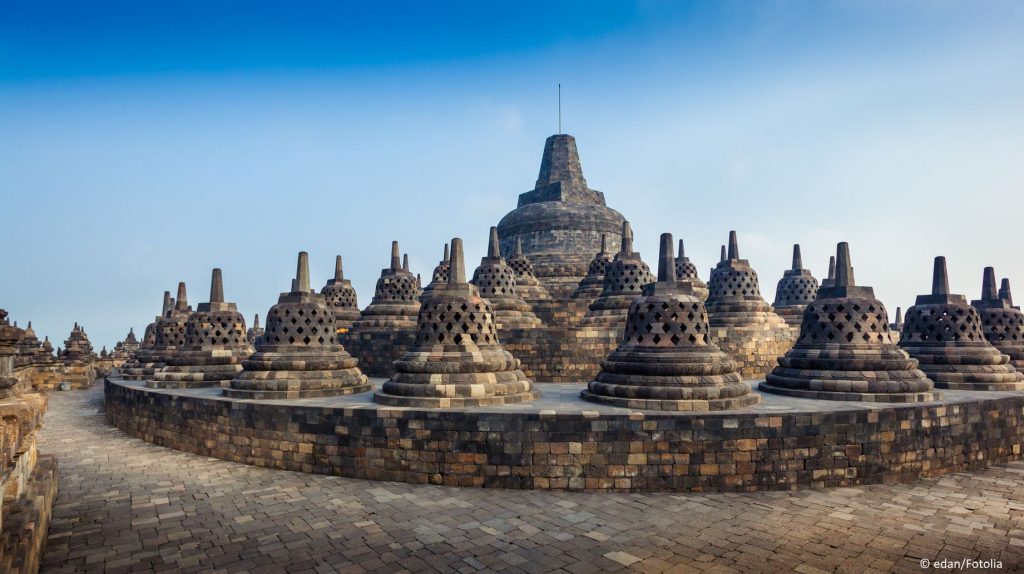 Borobudur Temepl in Indonesien Plattform