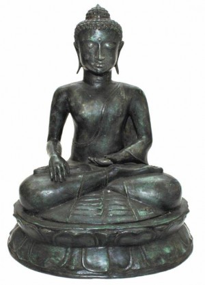 Buddha sitzend, grün patiniert