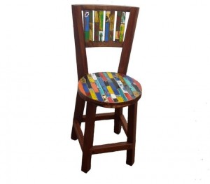 Stuhl mit runder Sitzfläche